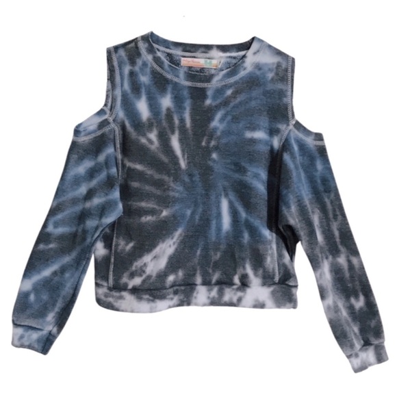 VINTAGE HAVANA • Tie Dye Cut Out Cold Shoulder
Pullover Sweatshirt - Picture 1 of 2
